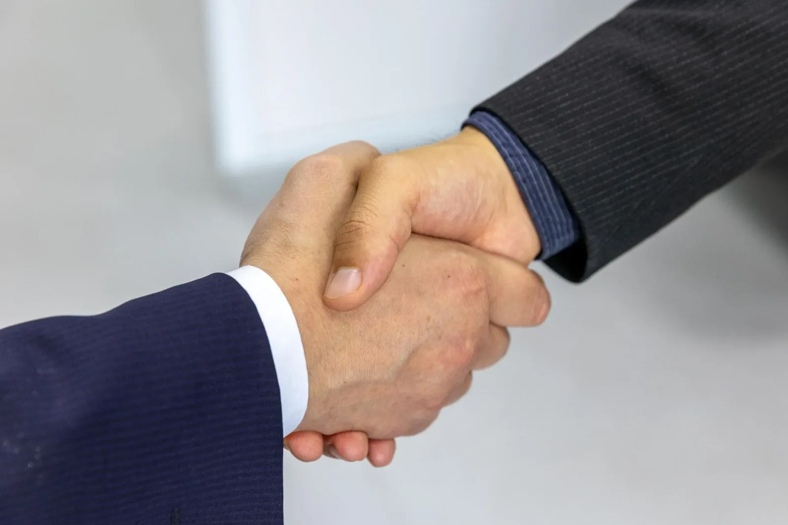 Аутсорсинг лидогенерации в B2B: когда это выгоднее своего отдела